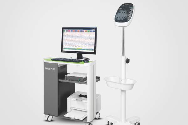 EEG machine at Ebisu Diagnostics